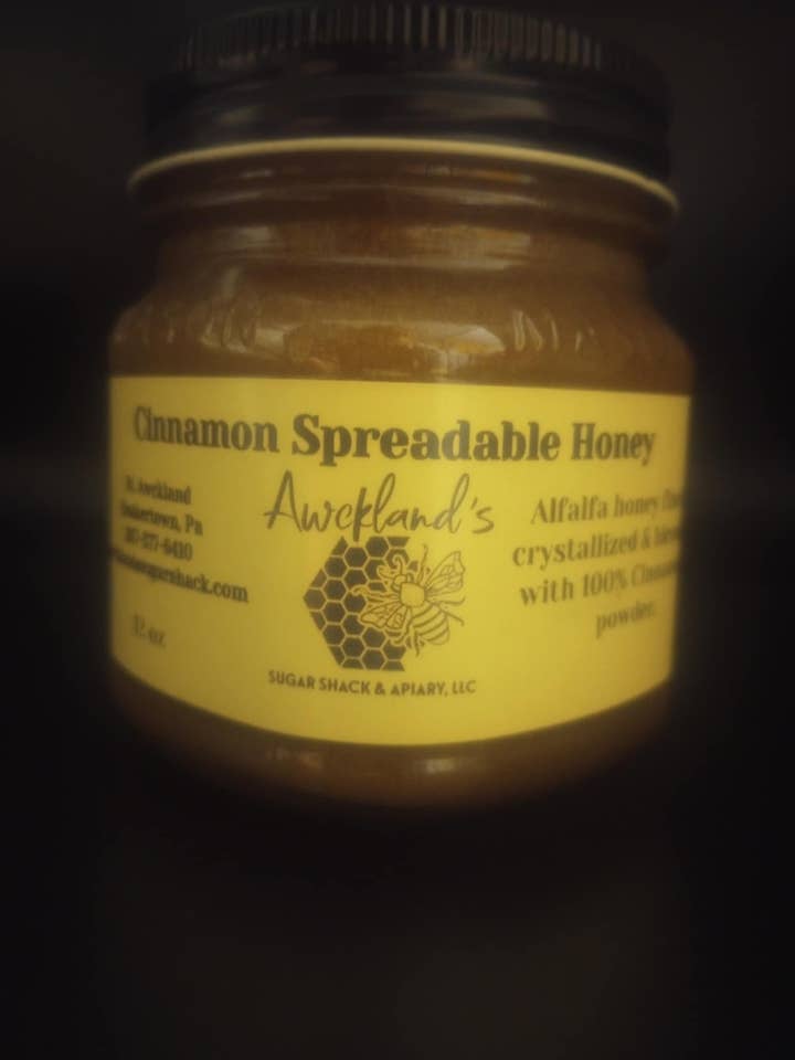12oz Cinnamon Spreadable Honey for wholesale by Awckland's Sugar Shack & Apiary