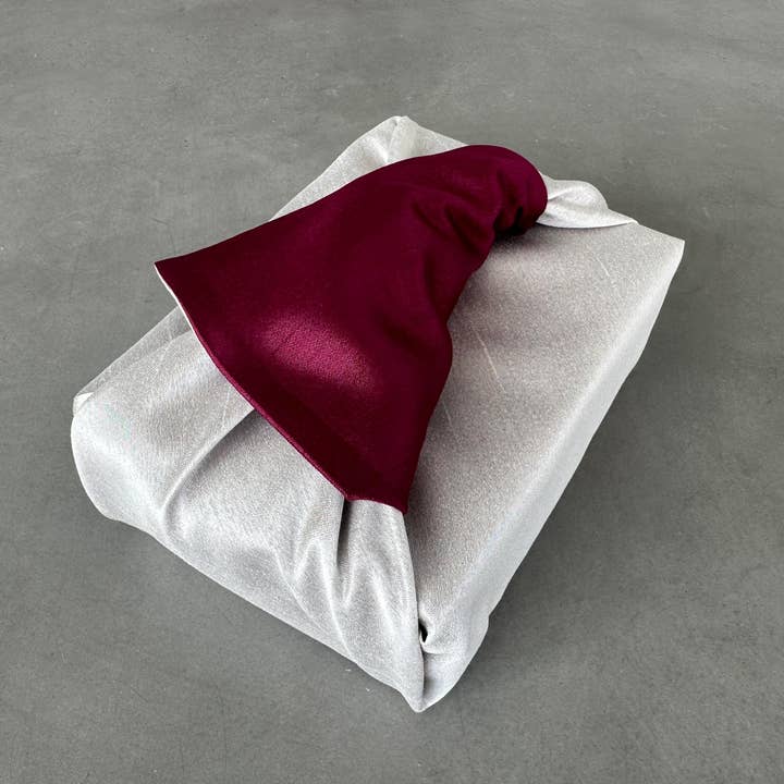 Style by HM - Wholesale Flat Wrap - Reversible Burgundy & Ivory2