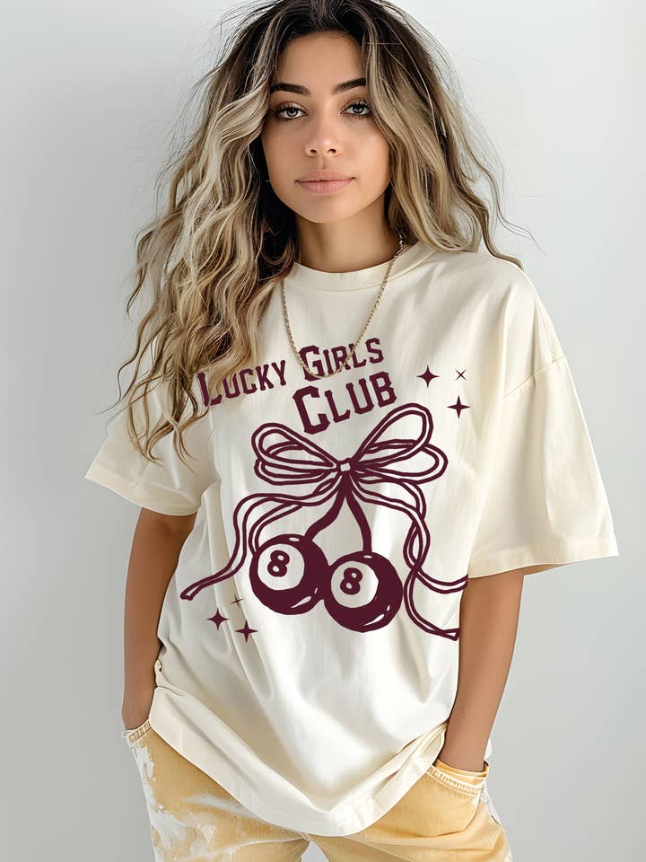 Maglietta Lucky Girls Club Coquette per la vendita all'ingrosso da parte di Lifestyle Outpost