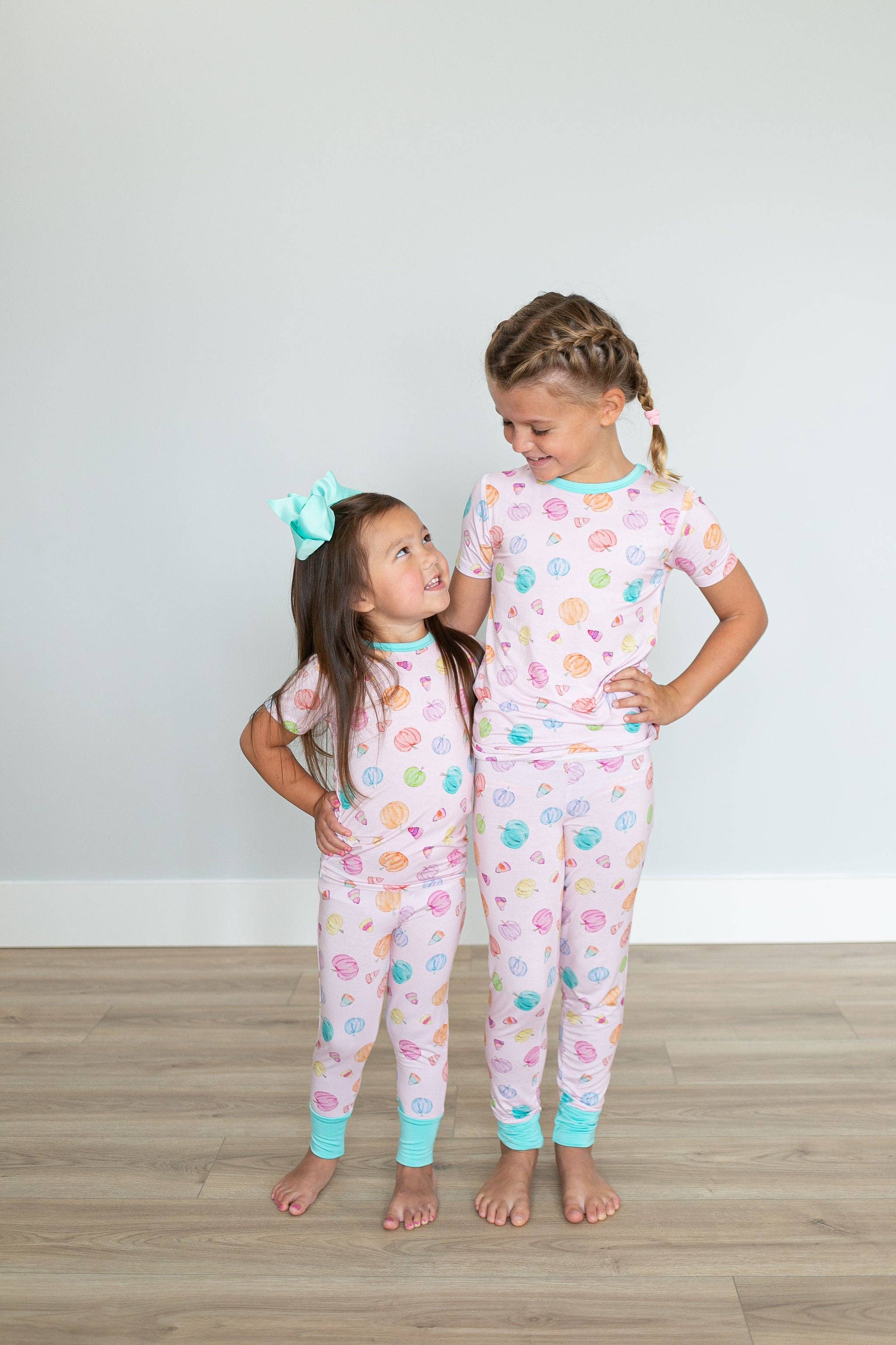 Sweet Bay Clothing - Wholesale Sleepwear Set - Kids - Pink Pumpkin Two Piece Pajama Set3