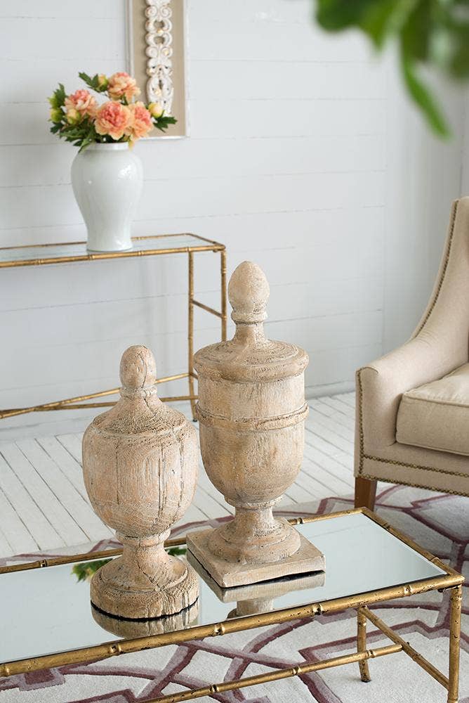 A&B Home Group Inc. – wholesale Dekorativt bordsobjekt – Dekorativt avslut i Chester-stil 8x8x22" - Stor4