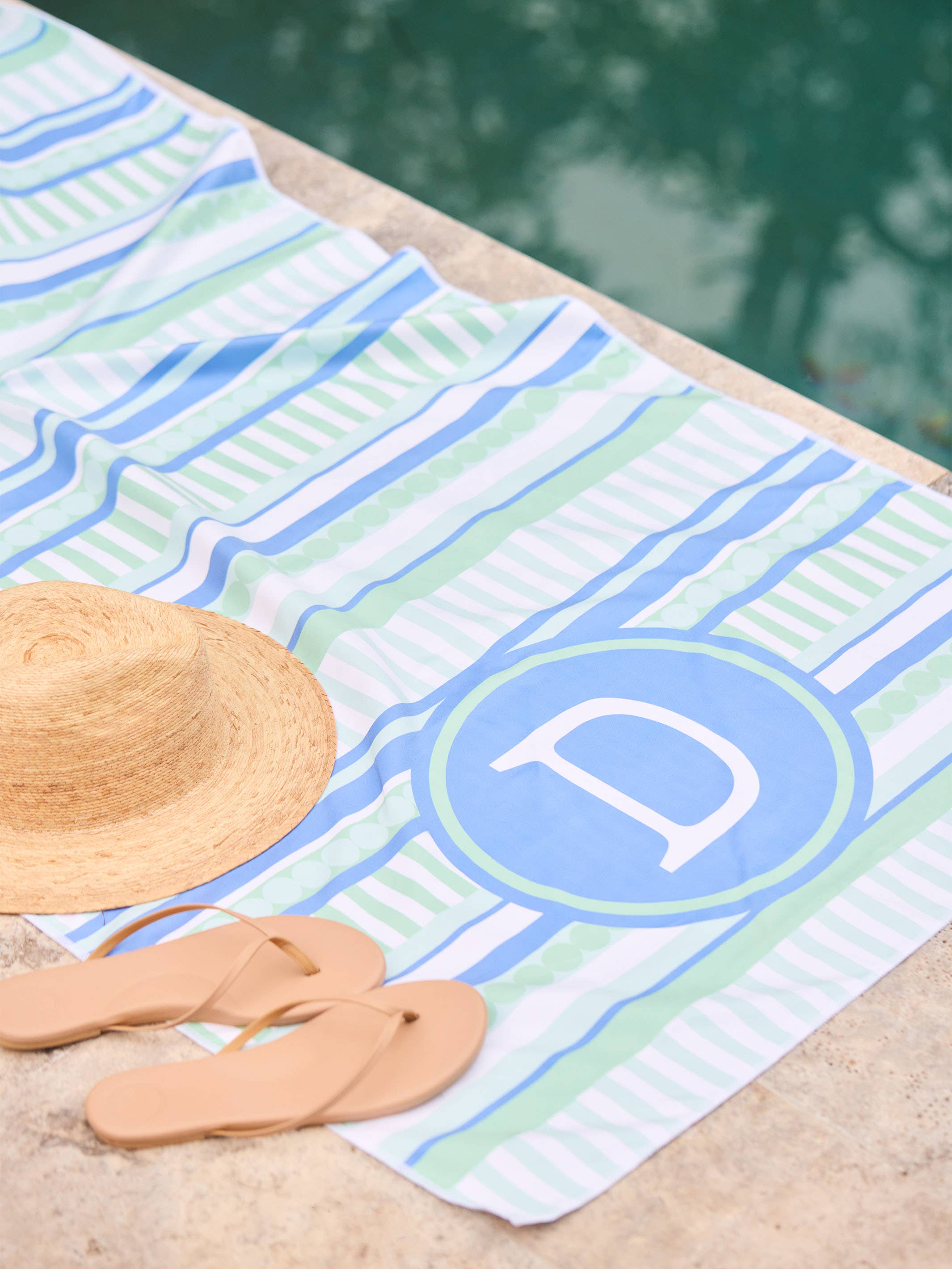 Mary Square – wholesale Strandhandduk – Initiala strandhanddukar19