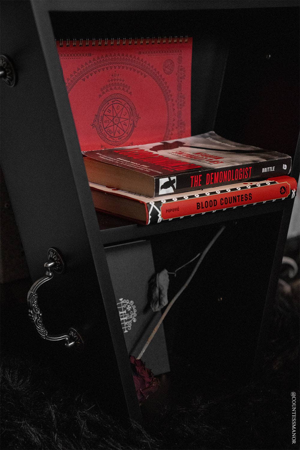 vampirefreaks – wholesale Wall-mounted shelf – 3ft Pallbearer Coffin Shelf6