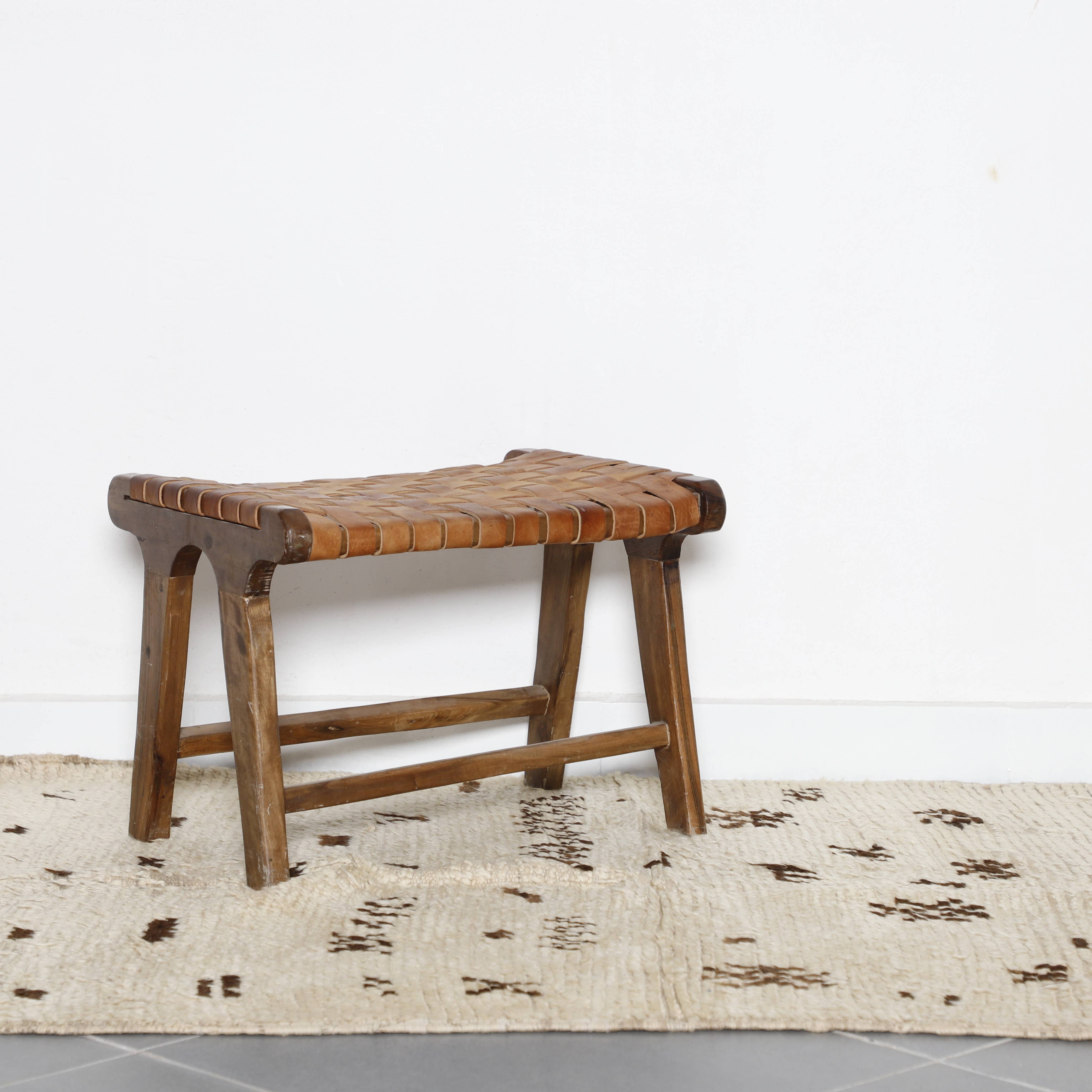 MUSMUSRUGS - Wholesale Area Rug - Berber Beige Wool Rug | Simple Geometric Artisan Carpet1