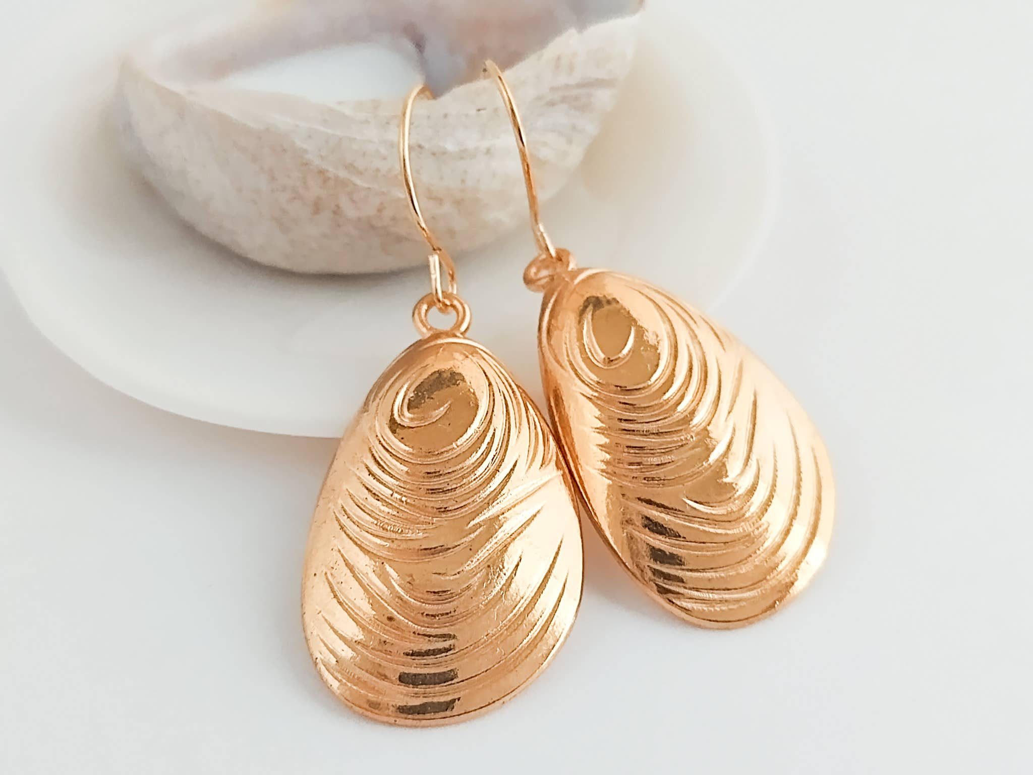 Piccadilly Pendants - Wholesale Dangle earrings - Mussel Shell Earrings, Nautical Earrings, Coastal Jewelry 5