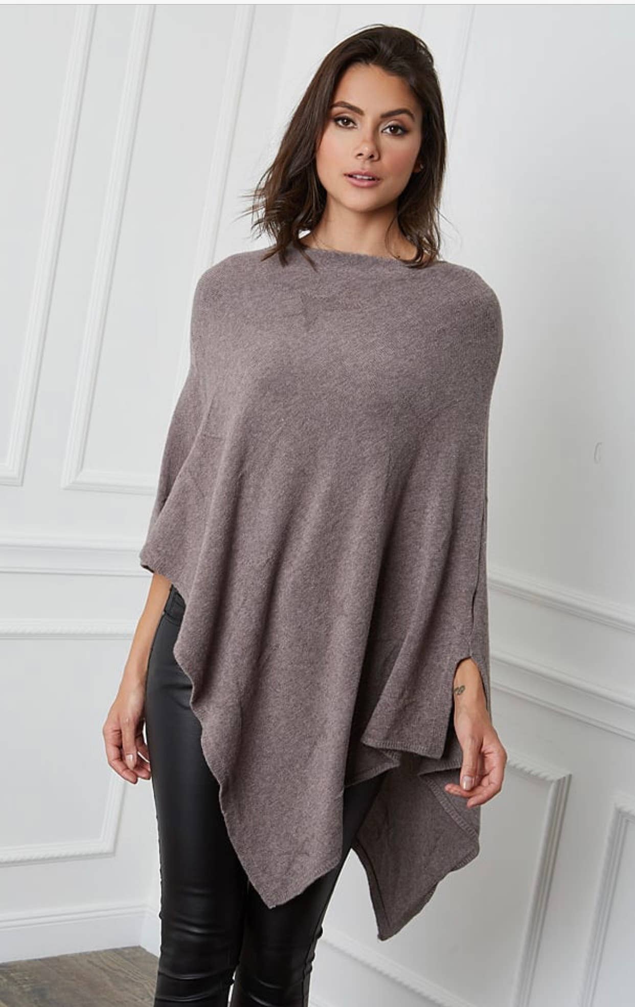 LÉA & LUC - Wholesale Poncho - Women's - Ponchos REF.00768