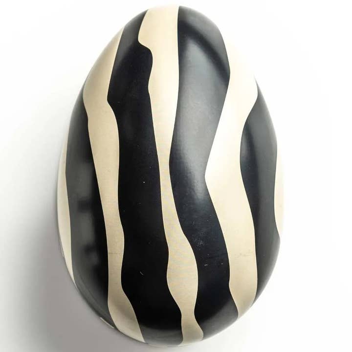 Zoe refillable Easter Egg for wholesale by Gåva Gifting