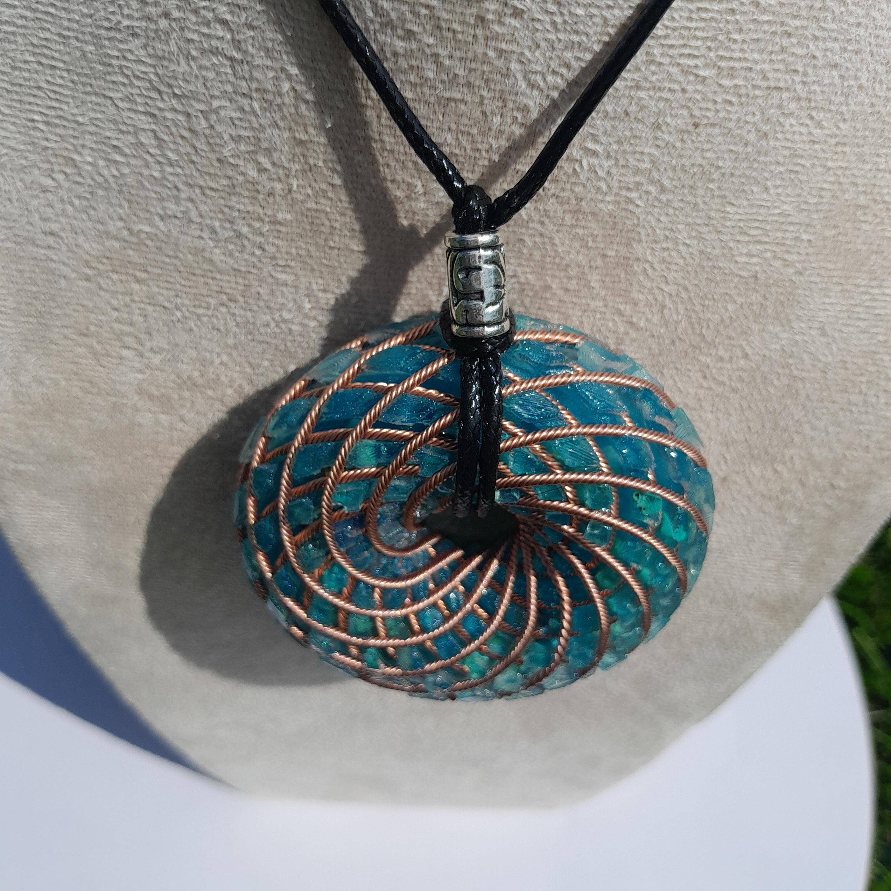 Mundo Orgon – Großhandel Spiritueller Stein/Kristall – Rodin-Torus-Spule Lapislazuli-Chips - Wirbelwellen-Generator - Toroidale Energie | EMF-Schutz7