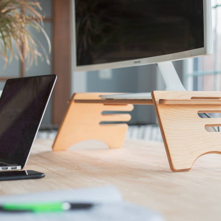 Support en bois pour écran d’ordinateur pour la vente par Rabot D. Bois