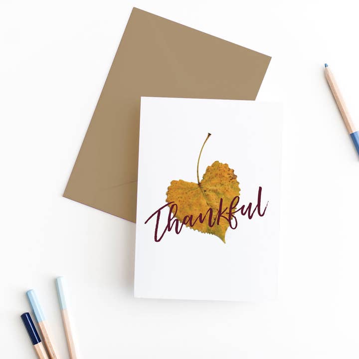 tarjeta de felicitación de agradecimiento | Te aprecio | cumpleaños sencillo para venta al por mayor de Smiles By Megan | Zatetic Studios, LLC