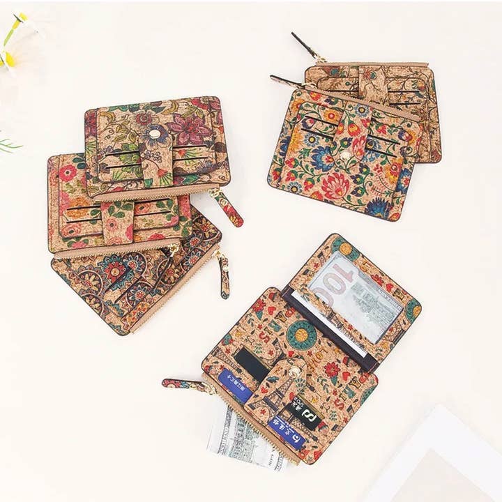 Porte-monnaie en liège ultra-fin pour la vente par Serenity Collective