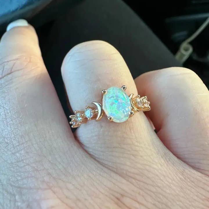 Ashlen - Wholesale Ring met meerdere stenen - RING MET OPAAL MAANSTEEN