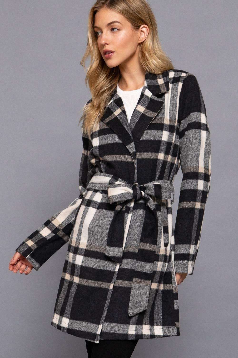 Active Basic | Active USA - Vendita all'ingrosso Giacca - Donna - Giacca a quadri con collo a revers, maniche lunghe e cintura in vita5