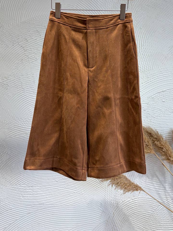 SUEDE SHORTS for wholesale by SWEET MAGIC MODA Y COMPLEMENTOS