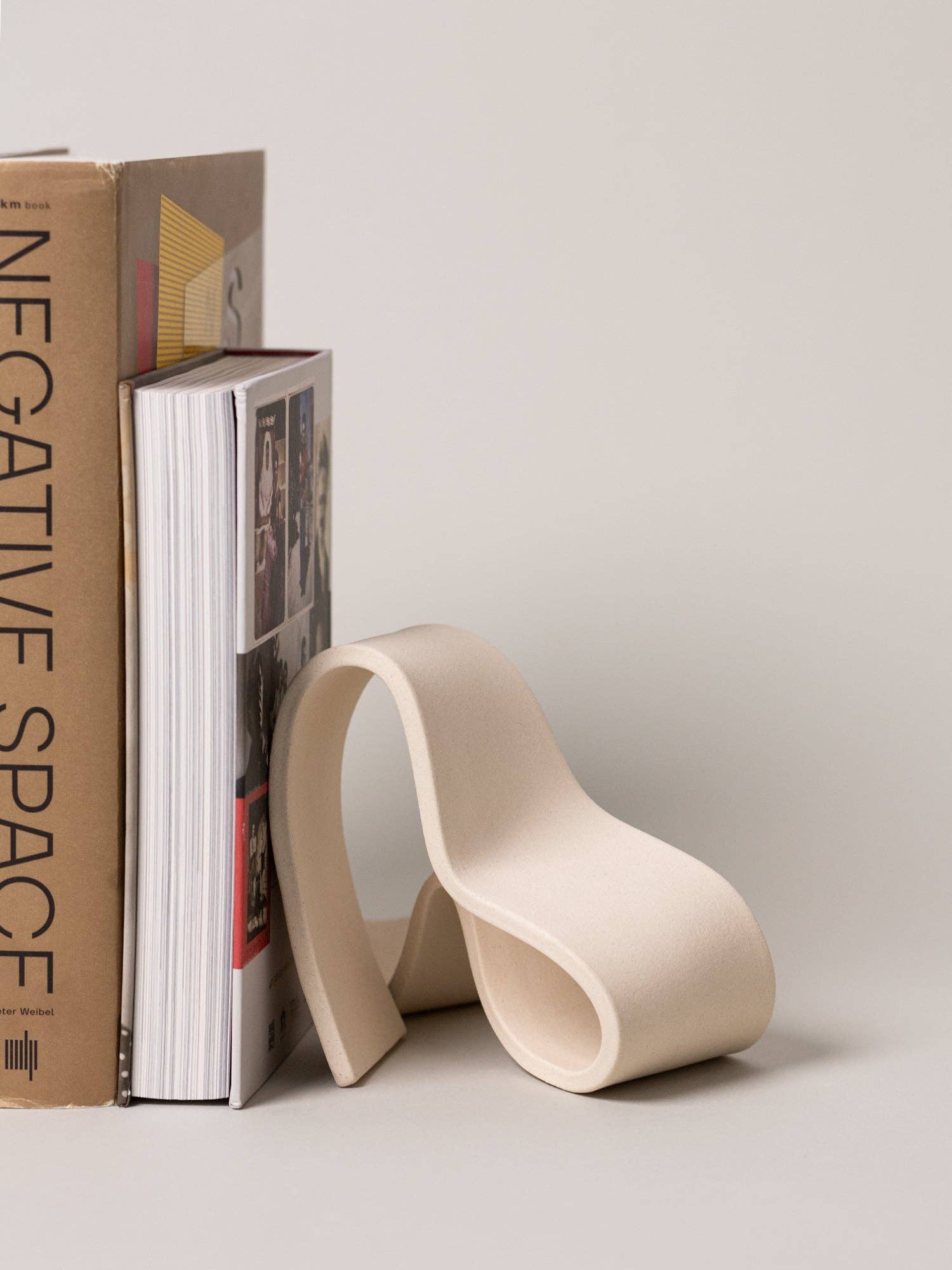 Virginia Sin - Wholesale Bookend - Fettu Bookends (1 Pair), Bone2