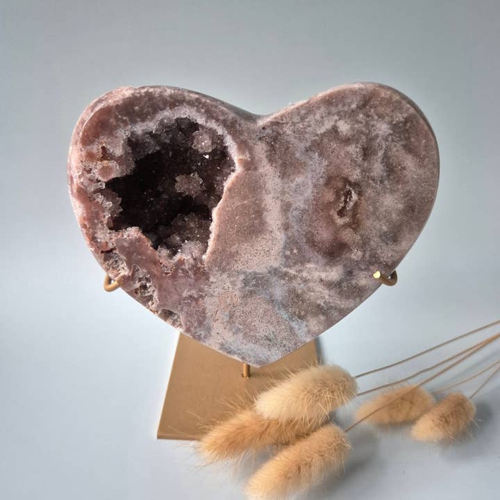 XL Gemstone Druzy Pink Amethyst Heart – High Quality ± 784g | incl. metal stand | unique piece Pink Amethyst for wholesale by Moonlight Gemstones