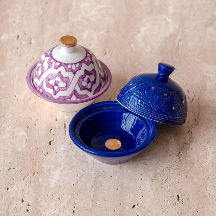 Chabi Chic – Engroshandel Krukke – Majorelle blå præget smørfad x1 & Fassia Lilas x1
