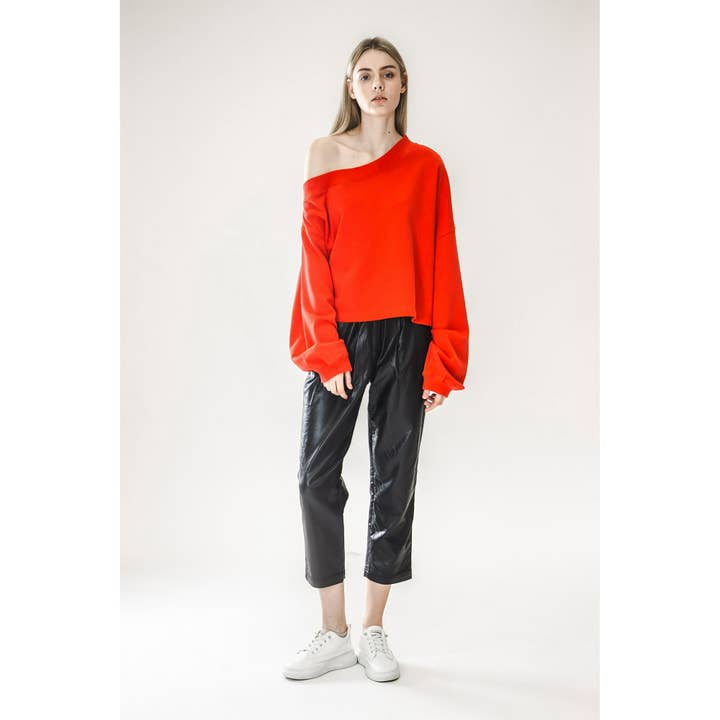 Red/black/white off-shoulder long-sleeve T-shirt for wholesale by VUDECO