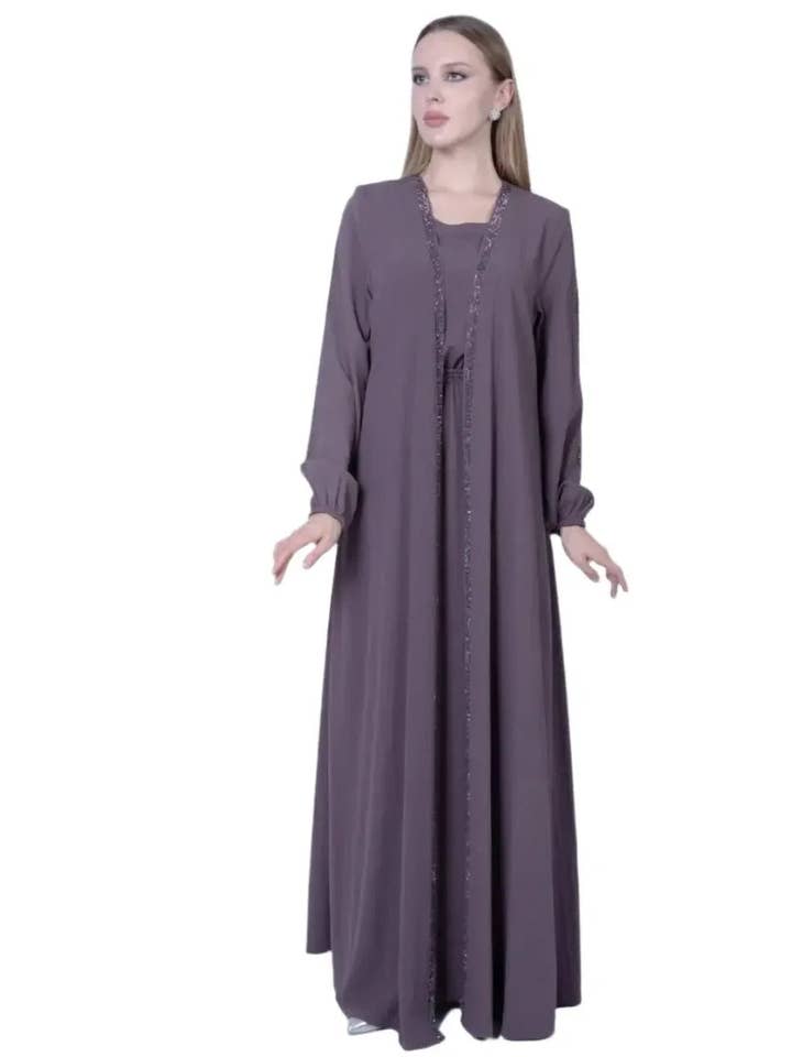 Classic Abaya: Timeless Elegance and Sophisticated Style for wholesale by Palestinian Elegance