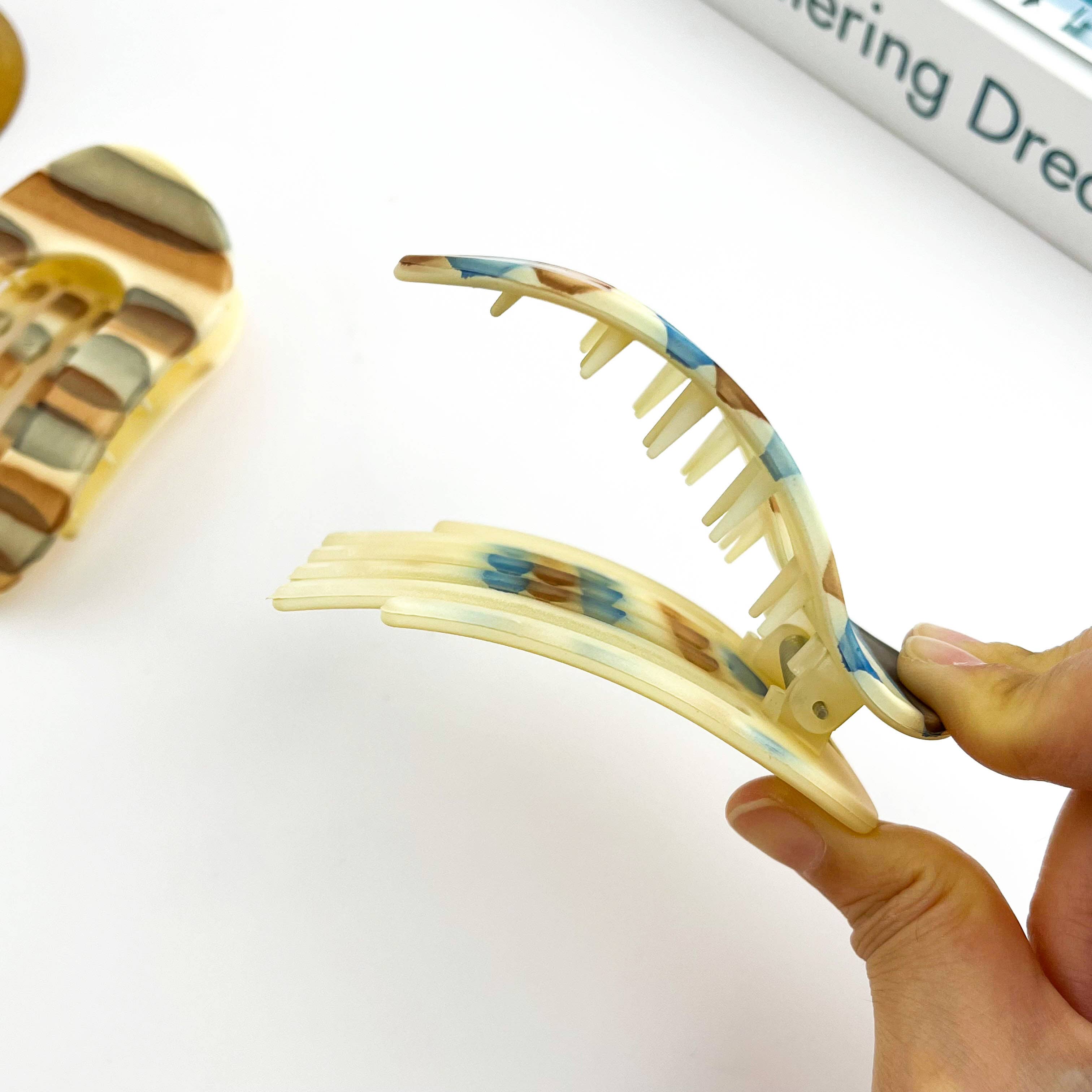 SoapElenGlen – Clips para cabelo - Mulher por atacado – Presilha Oval Fosca, Minimalista e Reta6