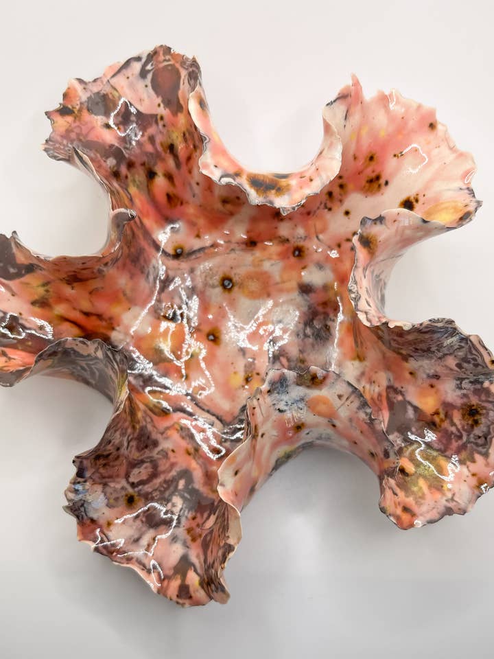 Korallenstrand-Bowl für den Großhandel von Cori Ceramics & Art LLC