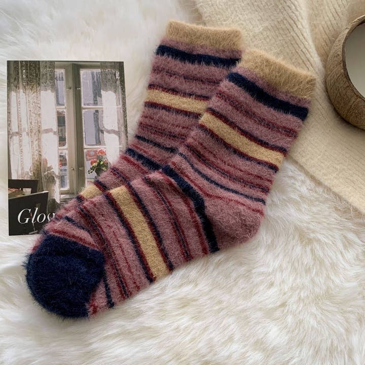 ACCITY - Wholesale Socks - Women's - Striped Plush Socks Women Winter Thick Cozy_CWMS028671