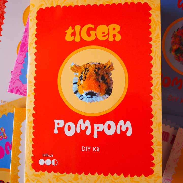 Fat Pom Poms – wholesale DIY craft kit – Tiger Pom Pom DIY Kit3