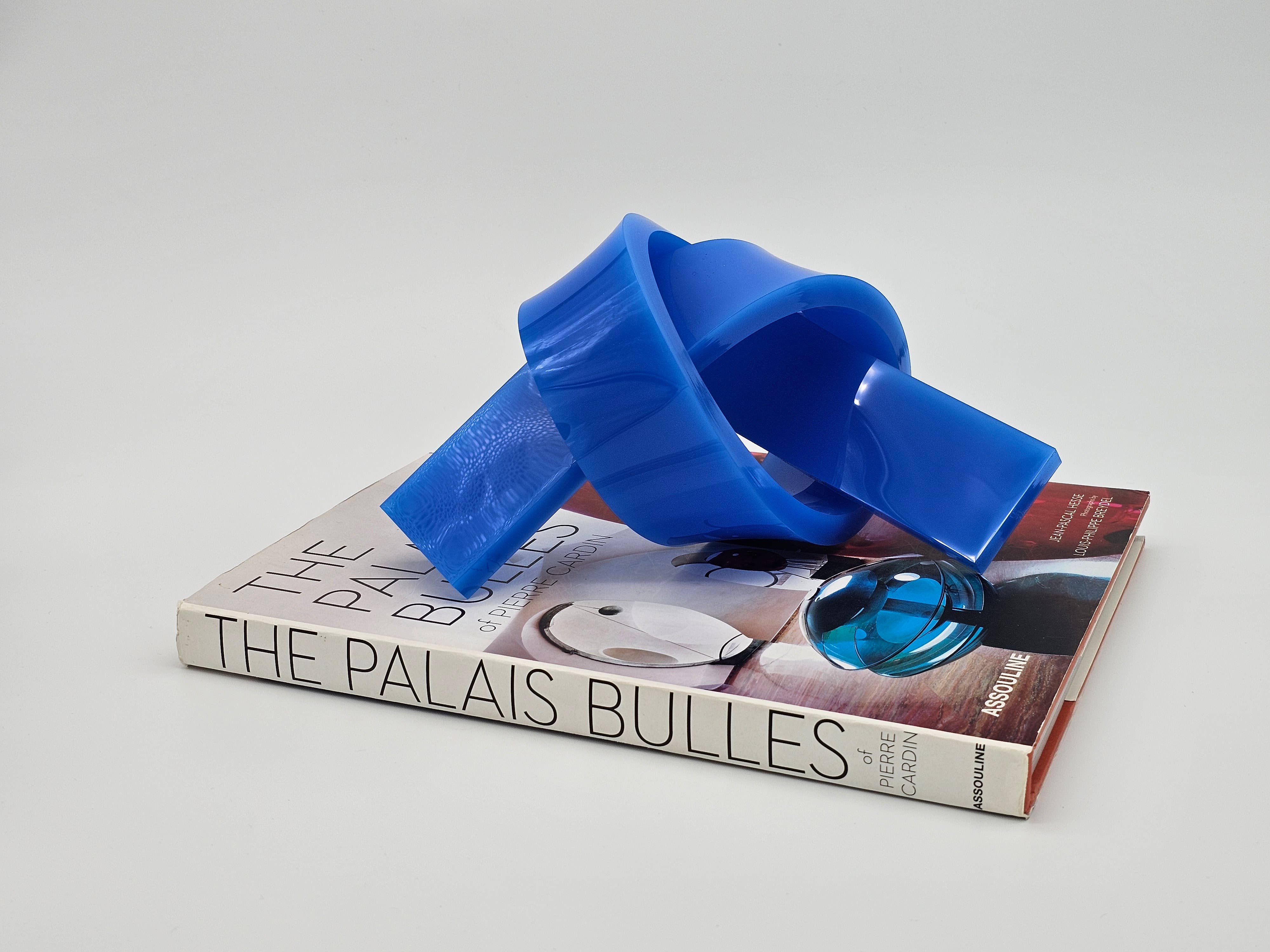 Somar Creations - Wholesale Decorative Tabletop Object - Acrylic Love Knot 16