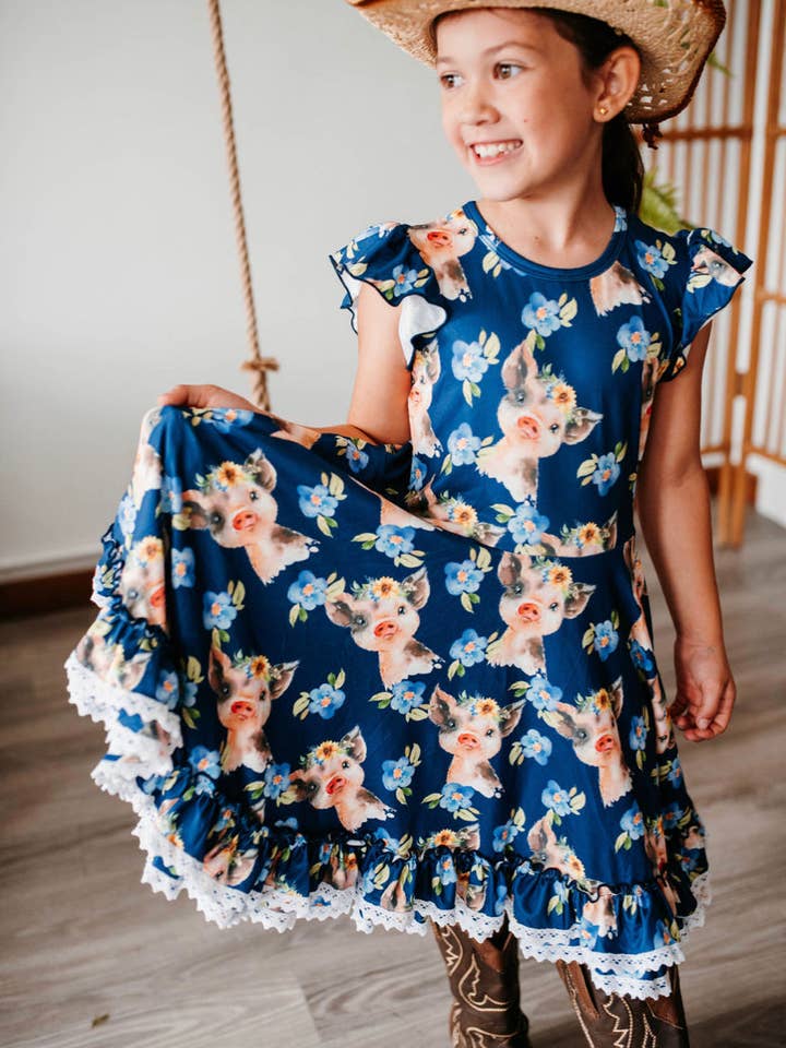 Grise og Blonder Snurrekjole for engroshandel hos Little dress shoppe