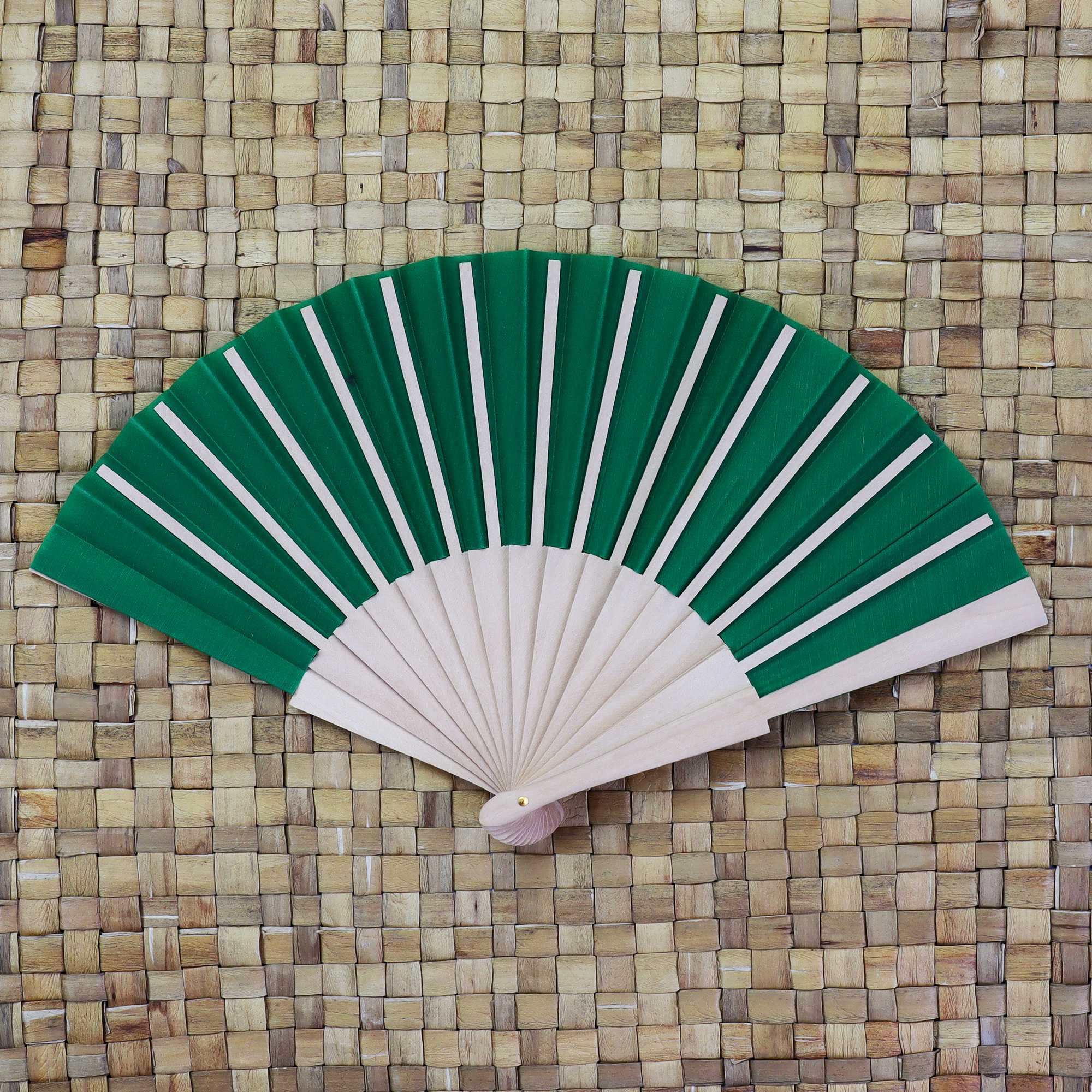 Tribal Trade GmbH - Wholesale Handheld Folding Fan - Wedel fans foldable fans hand fans green3