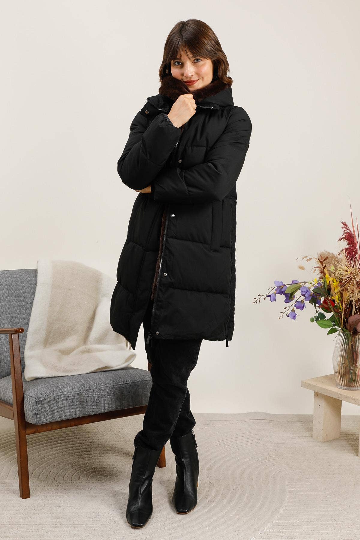 Attrait Paris – wholesale Puffer jacket – Women’s – Long waterproof down jacket with removable fur4