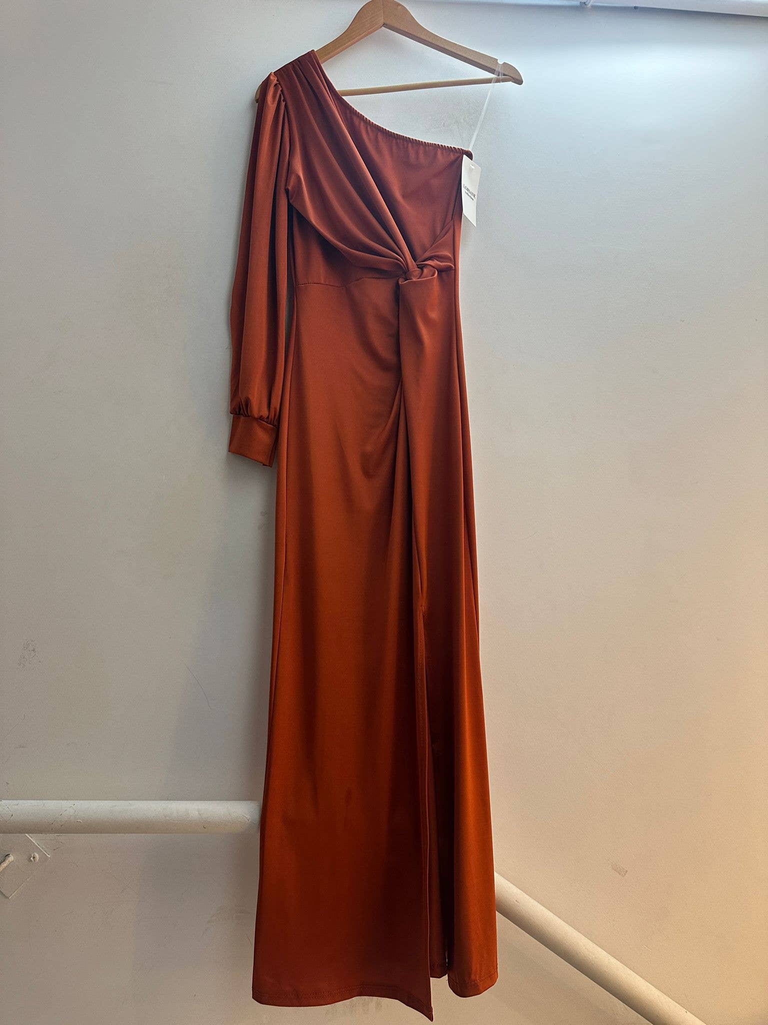 LORIANE – Engroshandel Kjole - Dame – 9724 Lang ensfarvet kjole8