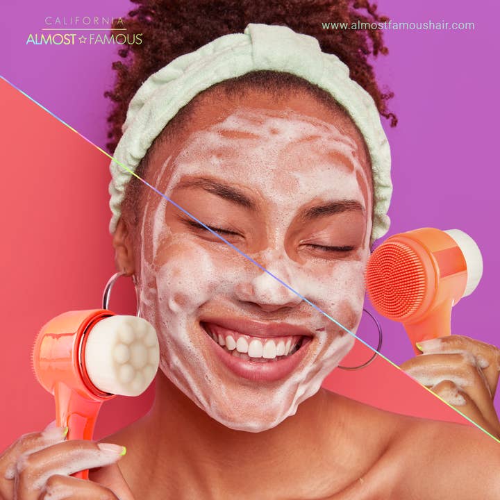 Almost Famous - Wholesale Electronic skincare device - Cleanse It 2-in-1 Exfoliator Brush | Deep Clean & Glow1