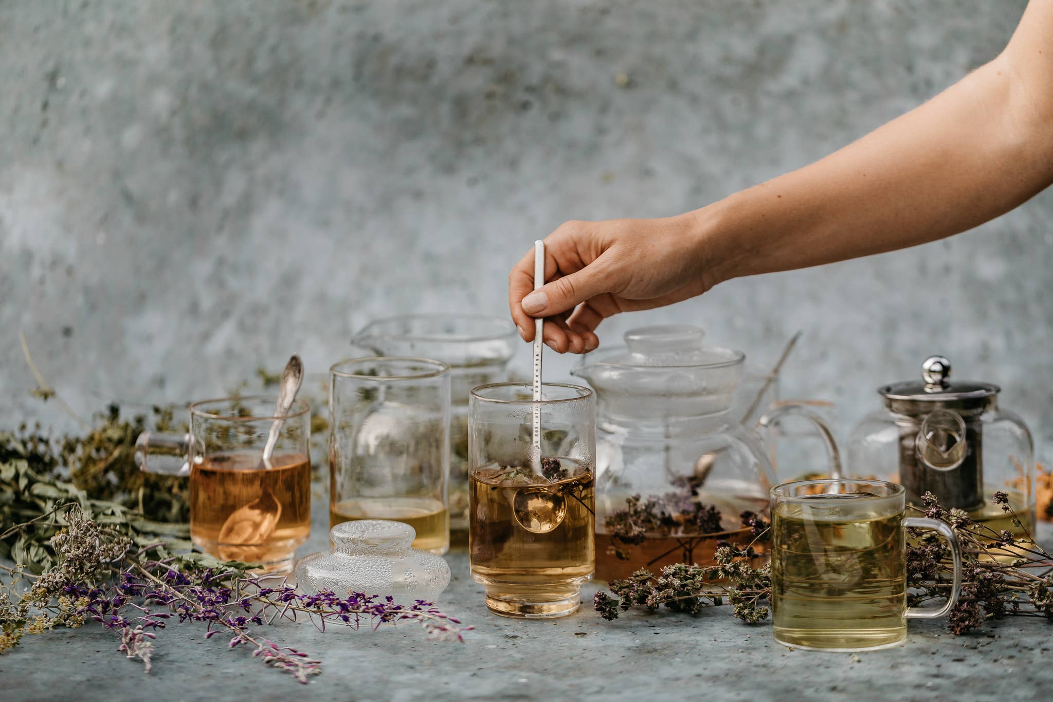 Plūkt - Vente Thé en vrac - Thé aux feuilles de framboisier sauvage bio en vrac - saveur de Noël4