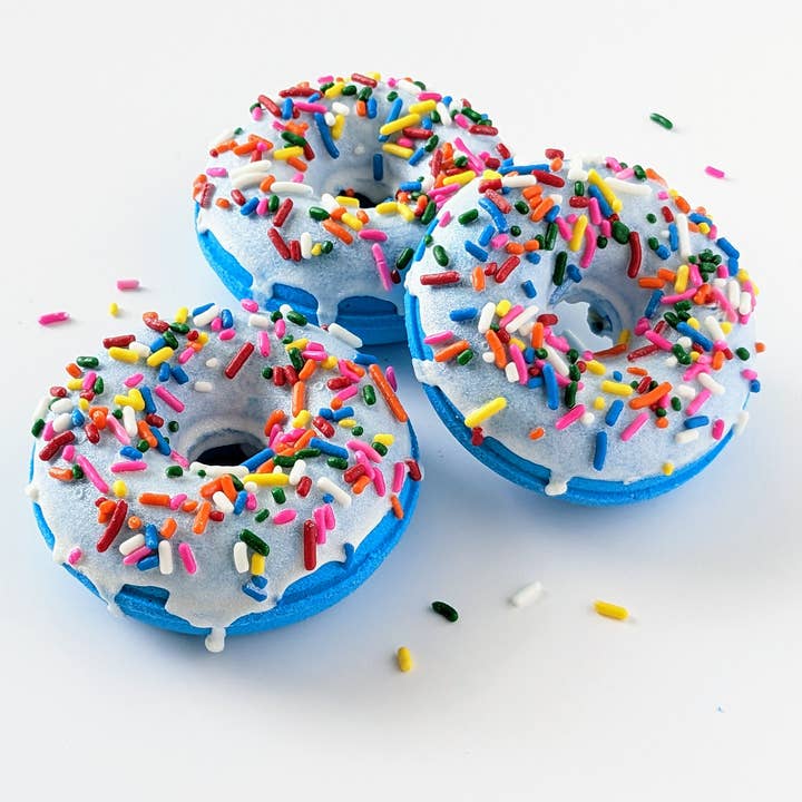 Beachy Bubbles Bath Co - Wholesale Bath Bomb/Fizz - Birthday Cake Doughnut Bath Bomb1