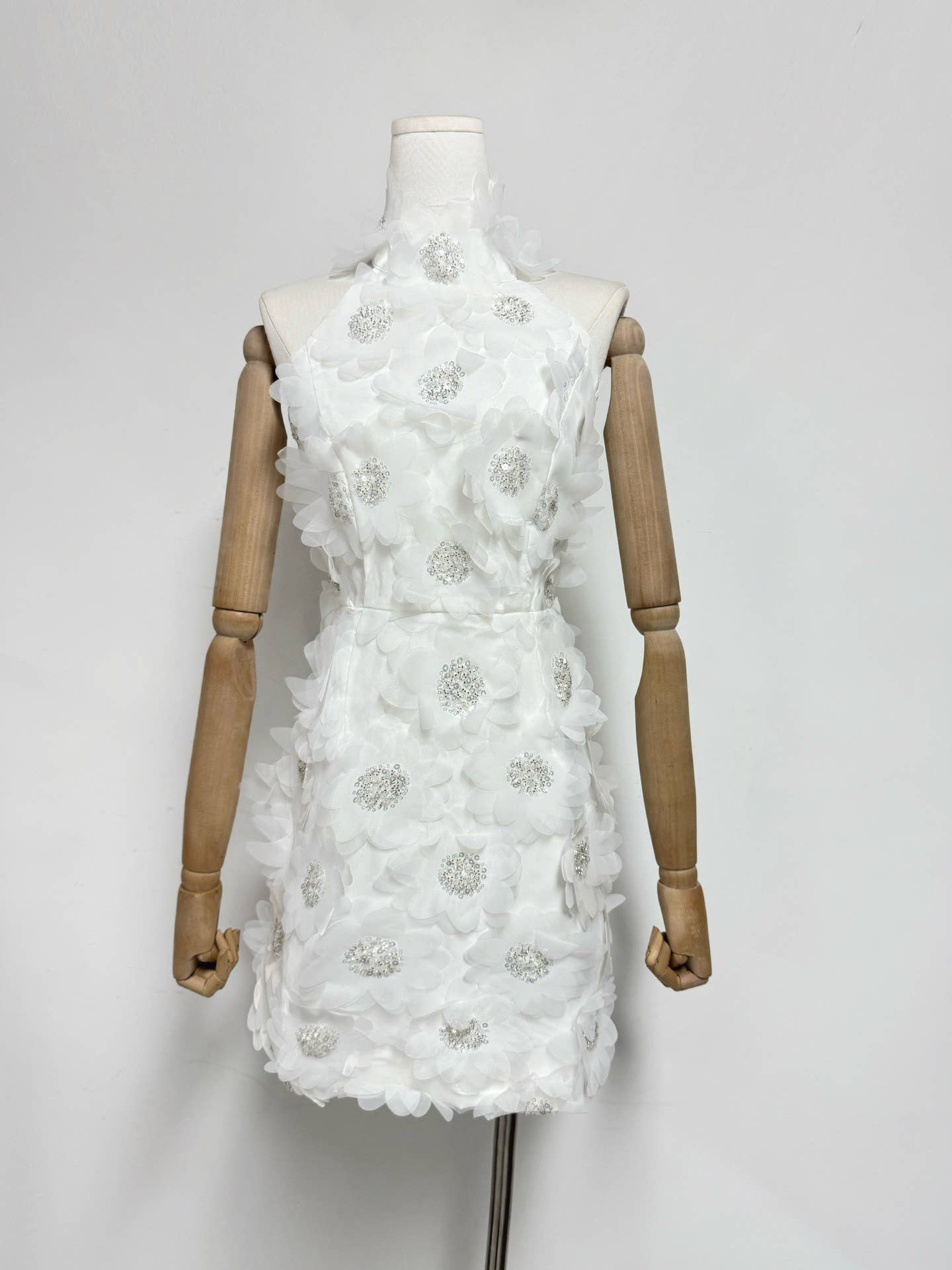 Productseeker - Wholesale Dress - Women's - DR751Y Halter Neck Sequin 3D Floral Backless Mini Dress12