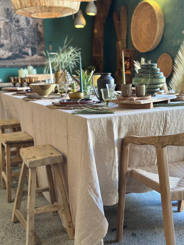 Beige sand washed linen tablecloth for wholesale by la draperie francaise