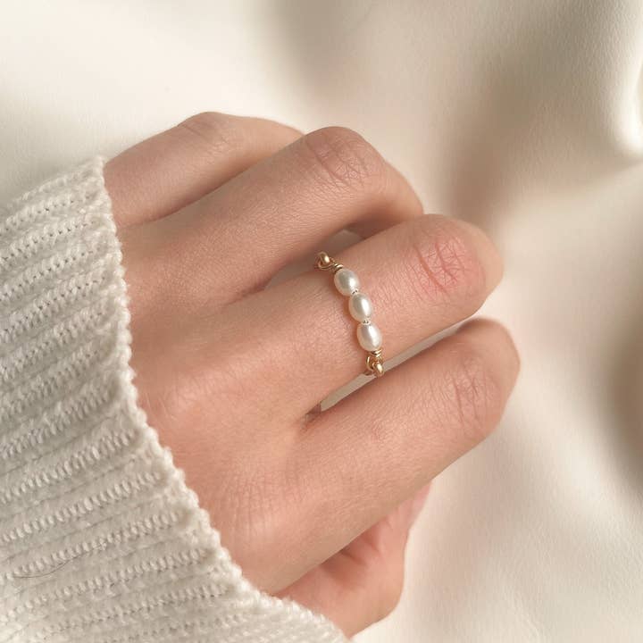 Trio de bagues en perles d'eau douce en or rempli 14k pour la vente par XO Hanalei