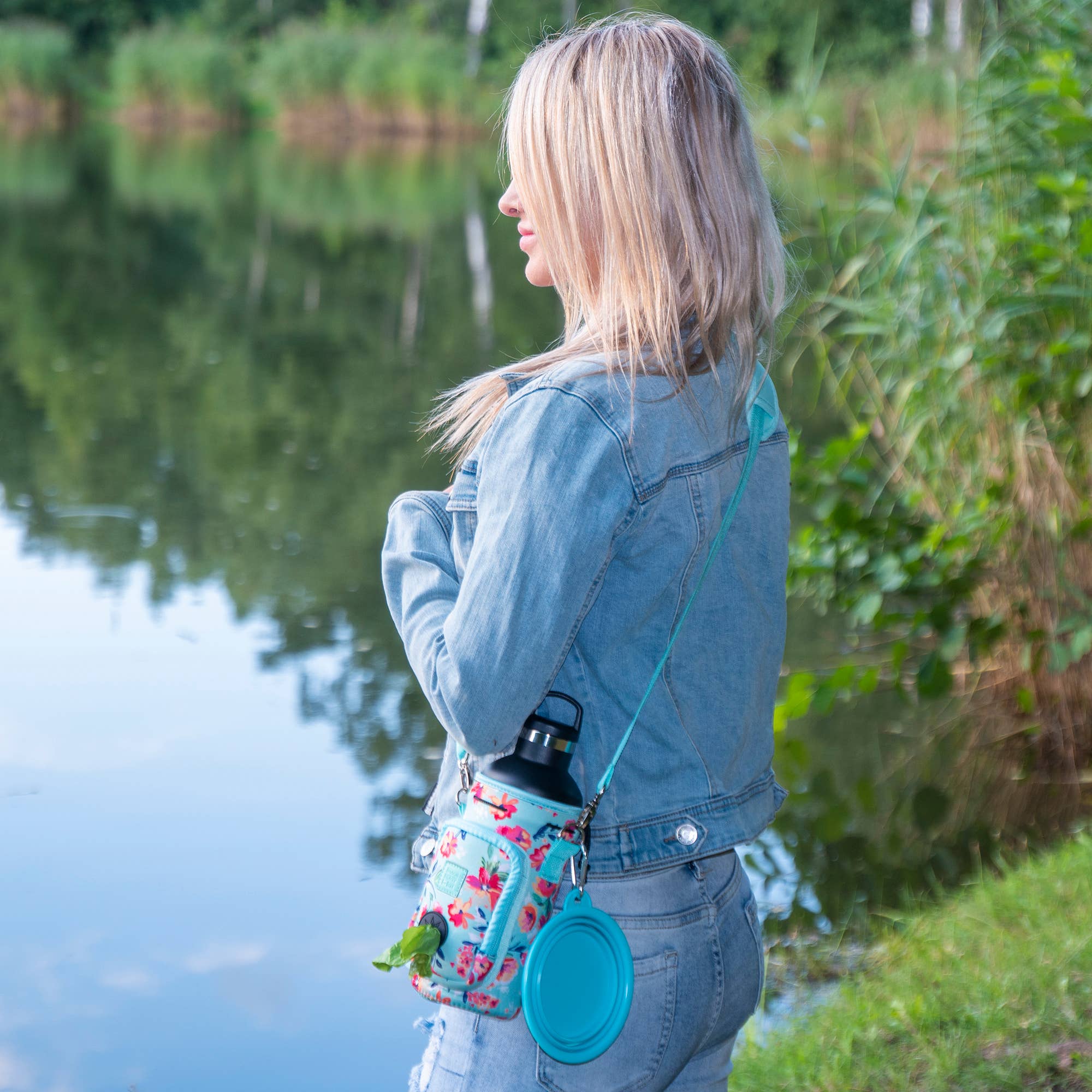 MADE EASY KIT – Suporte para garrafas/garrafeira por atacado – Kit fácil de transportar garrafa de água com bolso para saco de cocô de cachorro10