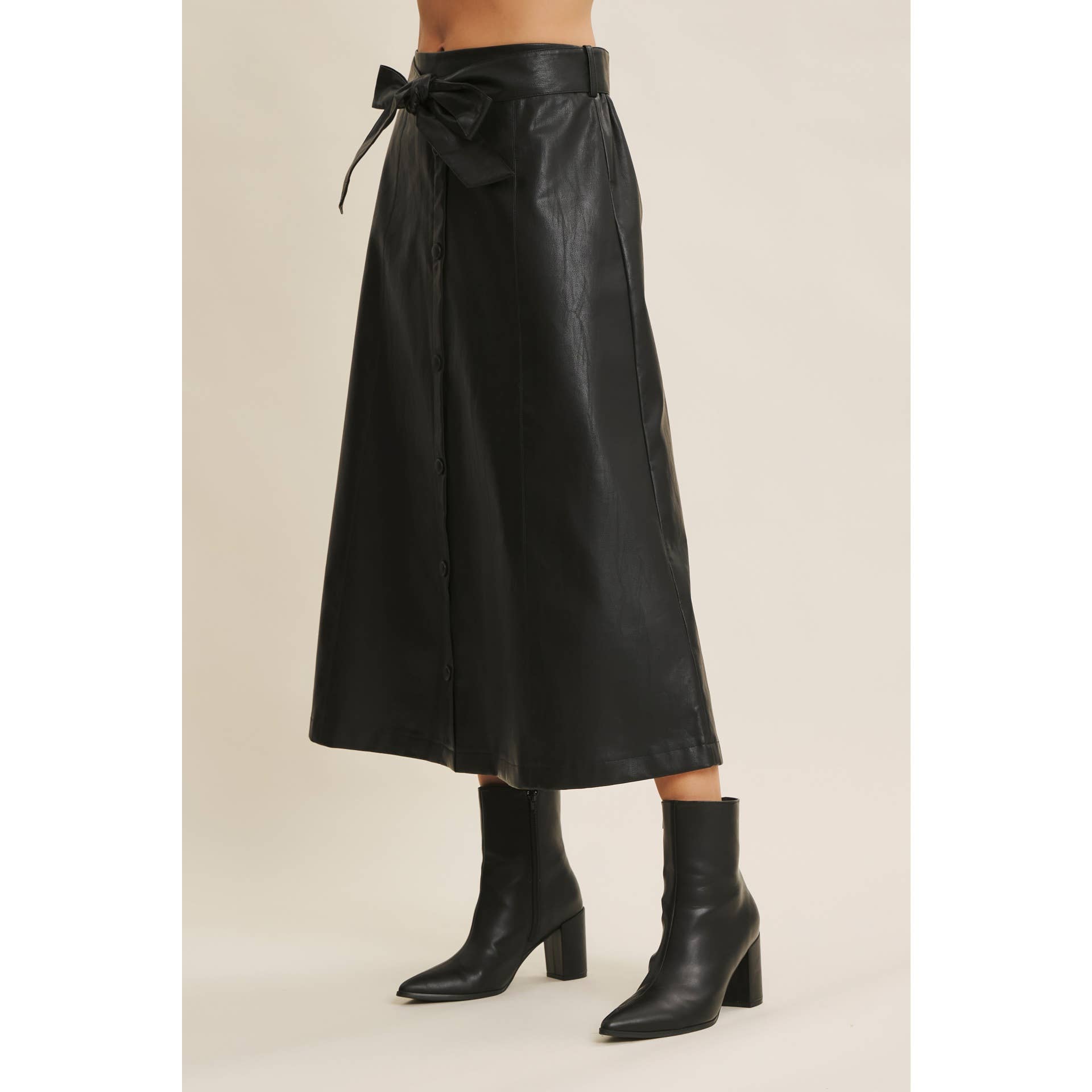 in february - Wholesale Skirt - Women's - SOPHISTICATED VEGAN FAUX LEATHER BELTED MIDI SKIRT20