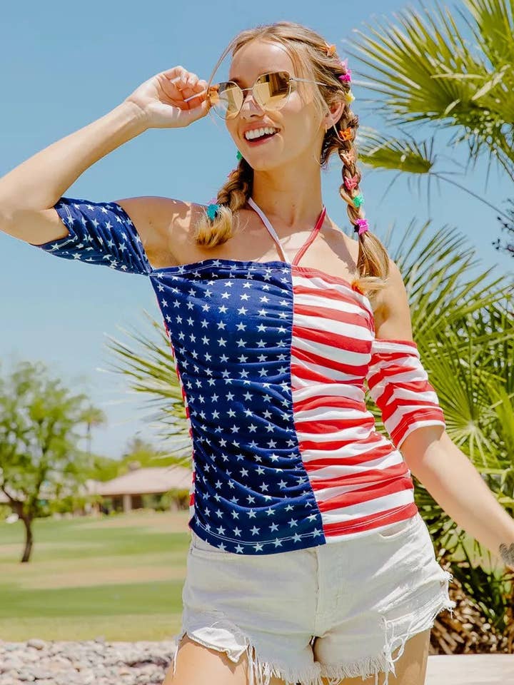 Schulterfrei mit amerikanischer Flagge und gerafftem Oberteil vorne für den Großhandel von Blak Wardrob