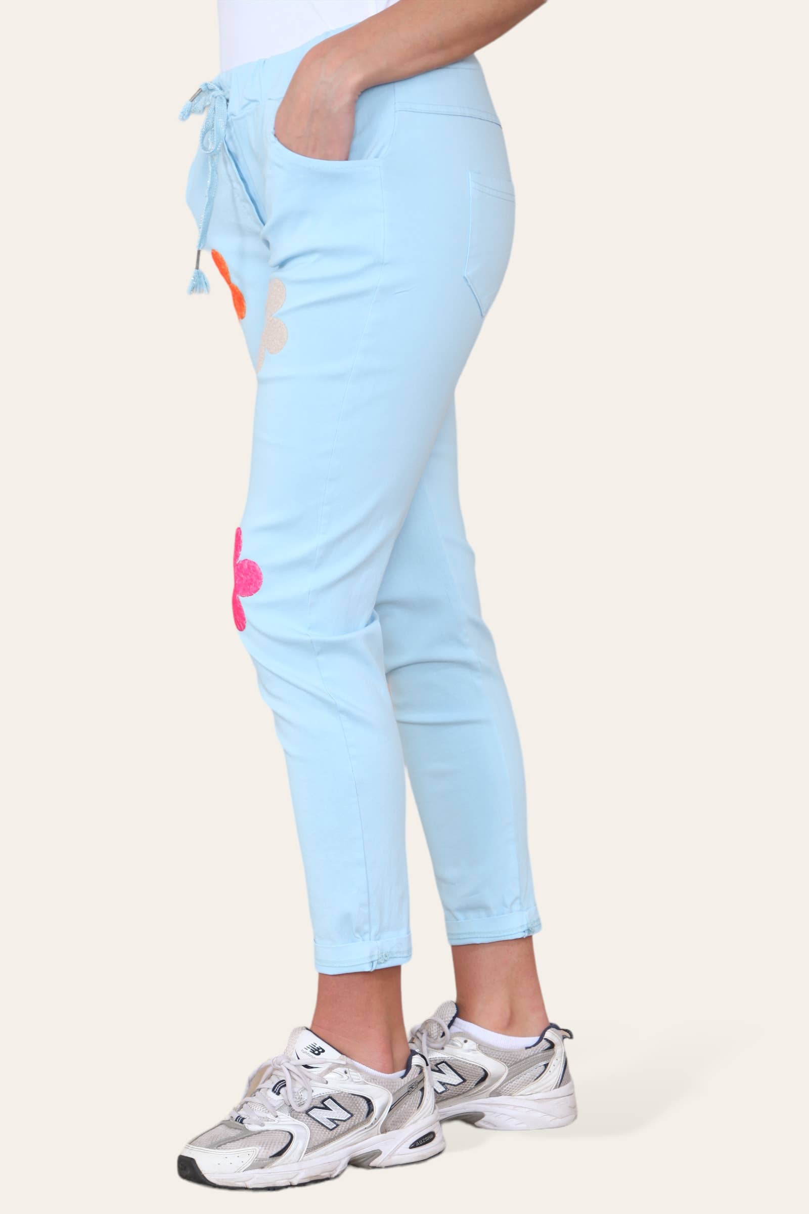 Kurt Muller – wholesale Pants – Women's – Plain Cargo Stud Pocket Bi-Stretch Magic Trousers32