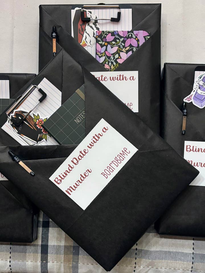 Blind Date with a Murder *Nueva opción de juego* para venta al por mayor de Ley Amber Collective