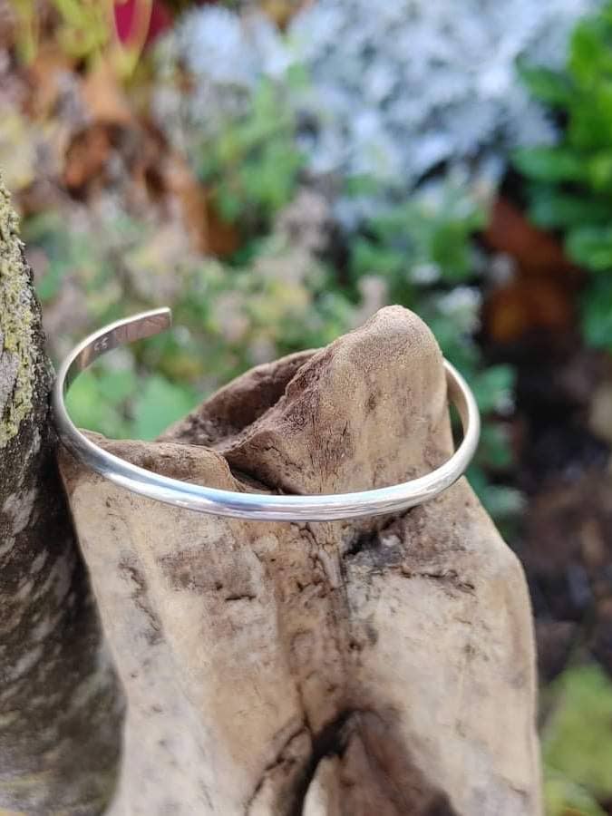 Pulsera Wonderful Life 4x2 de plata de ley abovedada para venta al por mayor de Christina & Co.