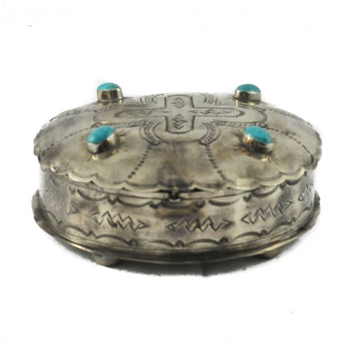 WJA-007-T GESTEMPELDE RONDE DOOS MET TURQ voor wholesale door J.Alexander Rustic Silver