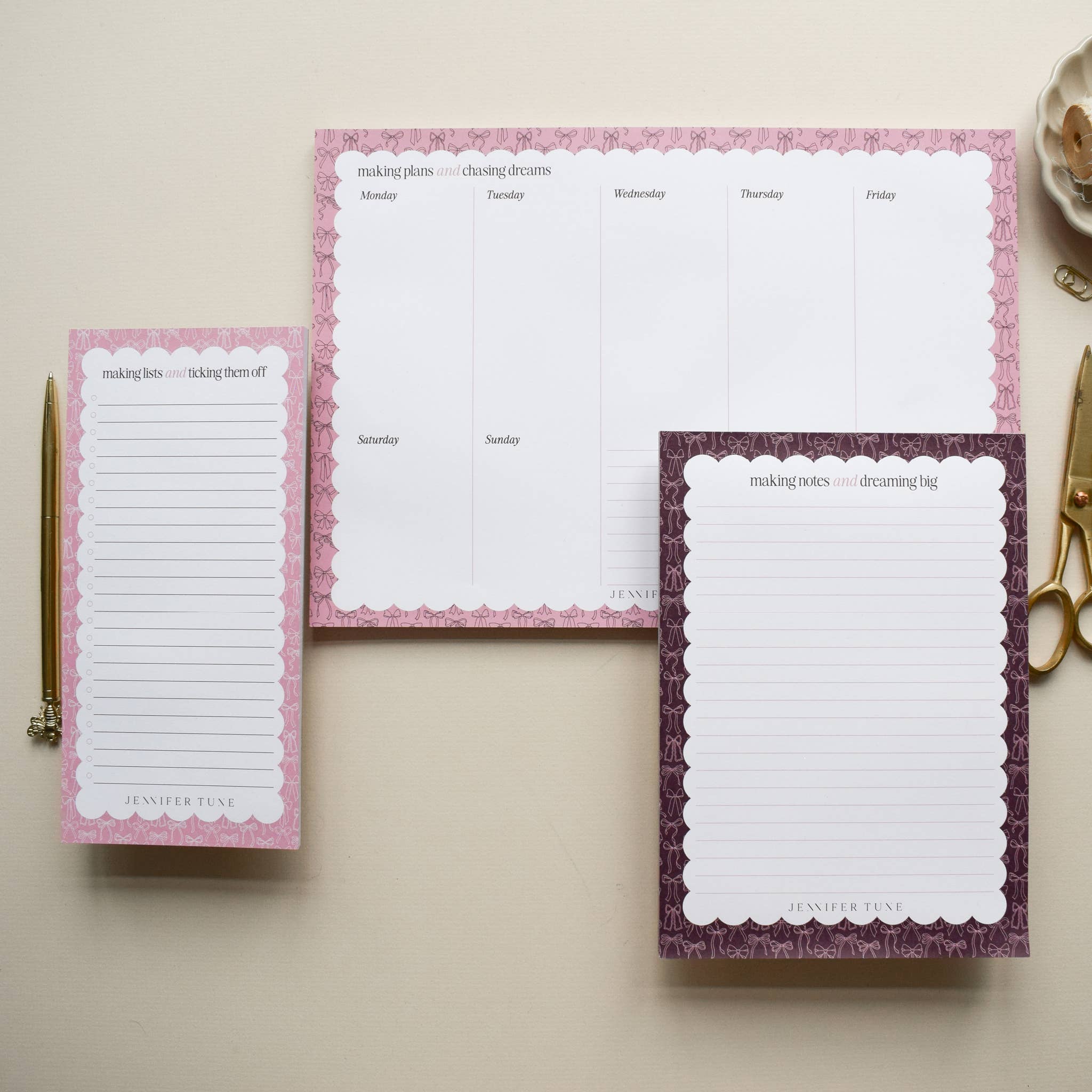 Jennifer Tune - Wholesale Notepad - Pink A4 Weekly Planner Pad with Bows Design3