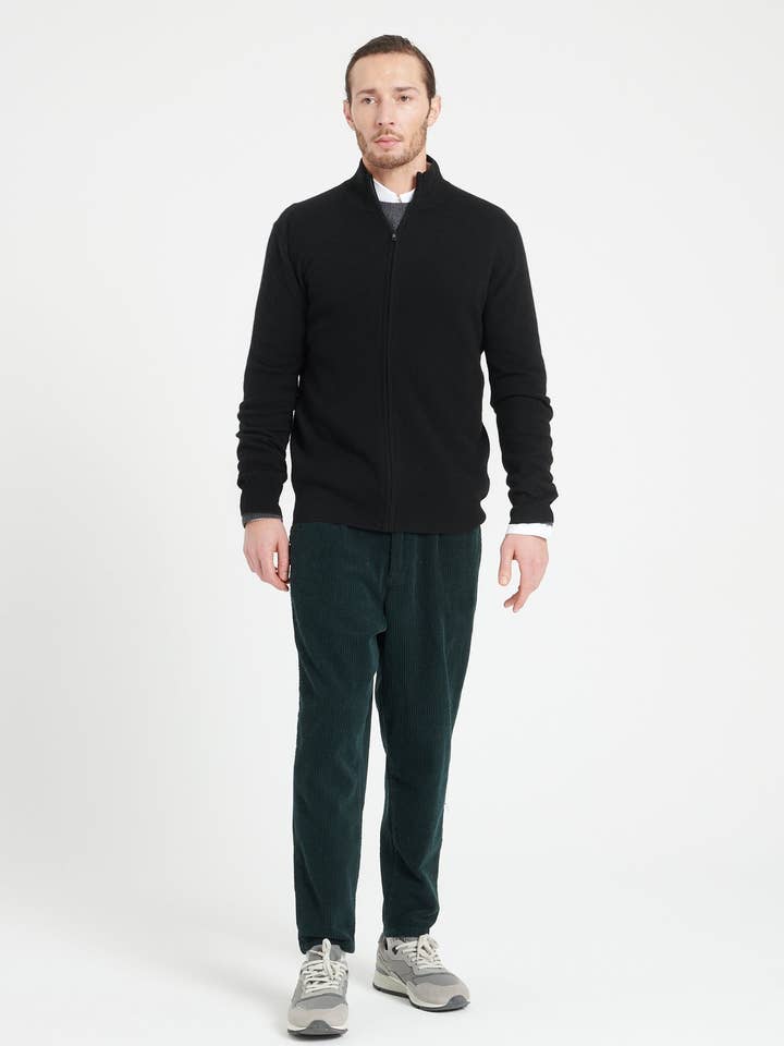 Herenvest met rits in kasjmier LUKE 8 voor wholesale door STUDIO CASHMERE8