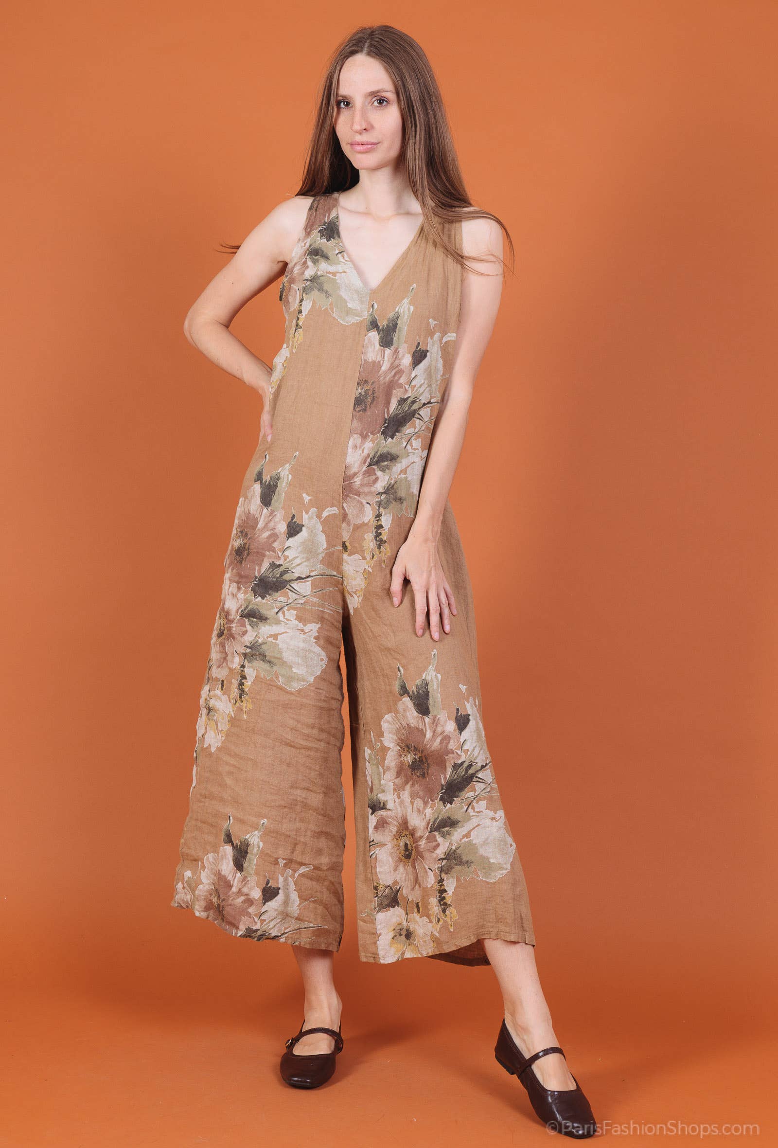 Shyloh - Wholesale Onesie - Women's - Flowy long dress with floral print and straps 2059930