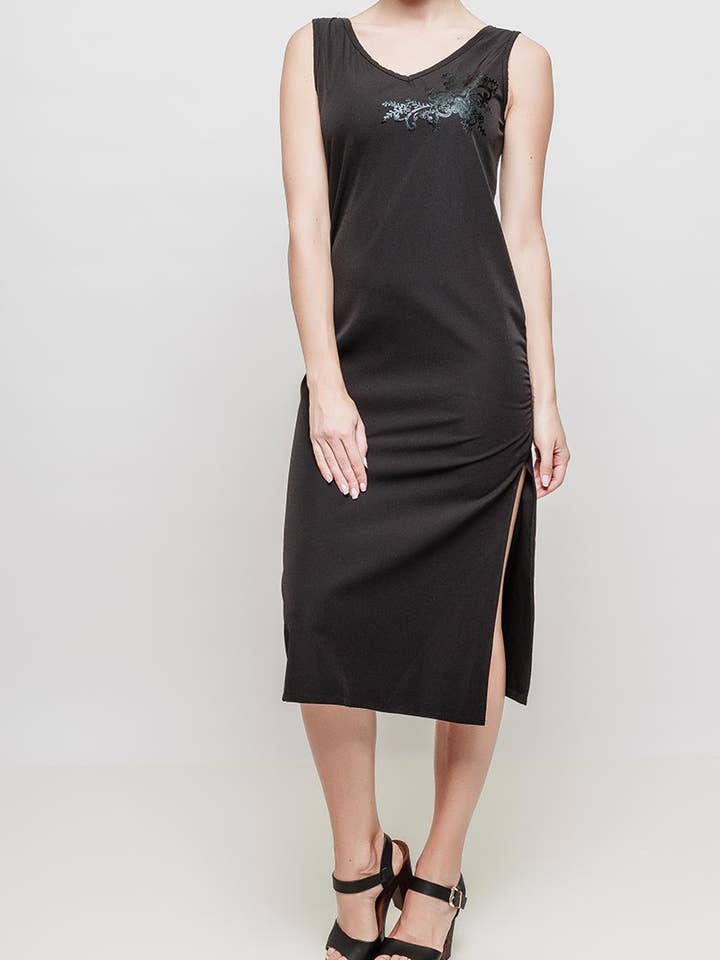 Abito tinta unita con scollo a V CATY nero per la vendita all'ingrosso da parte di MACMAX