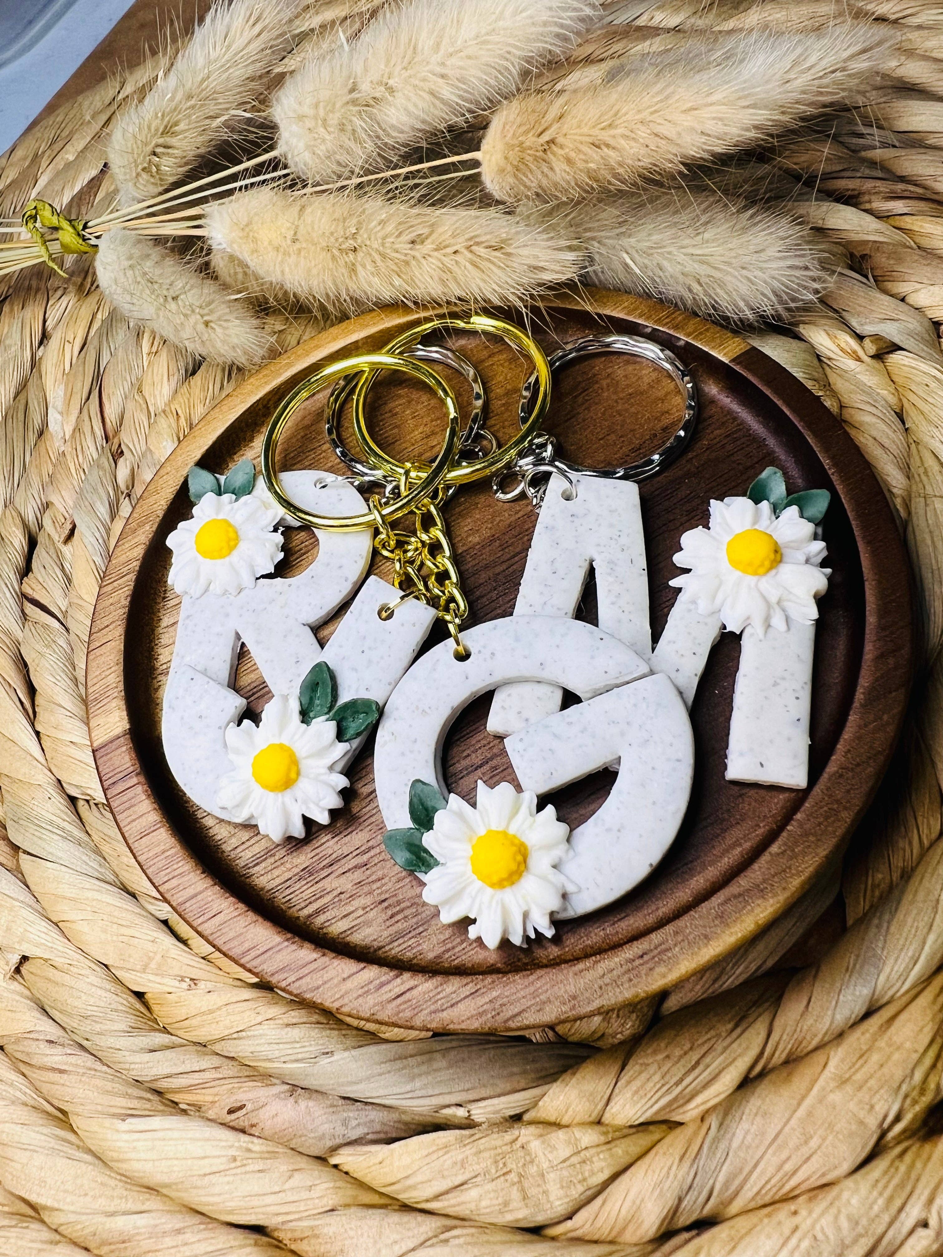 Creative Collection - Venta al por mayor Llavero - Mujer - Llavero con letra de flor de margarita4